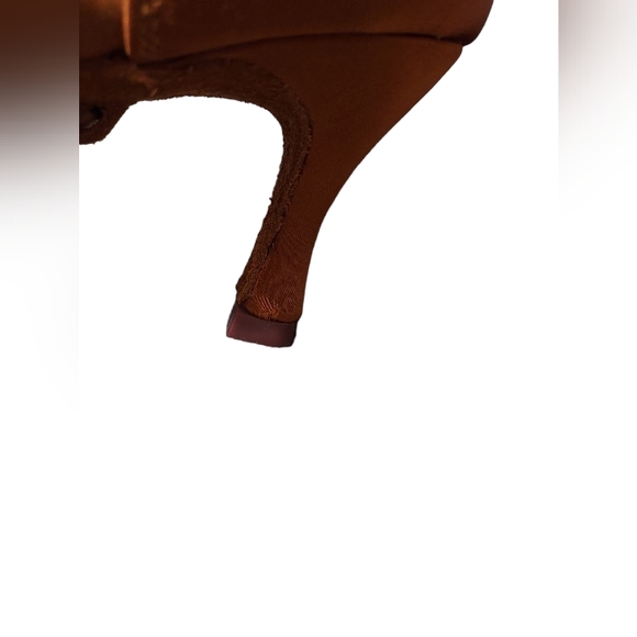 Wemons dance shoes. Tanish/gold color new in original pack. - Picture 5 of 7